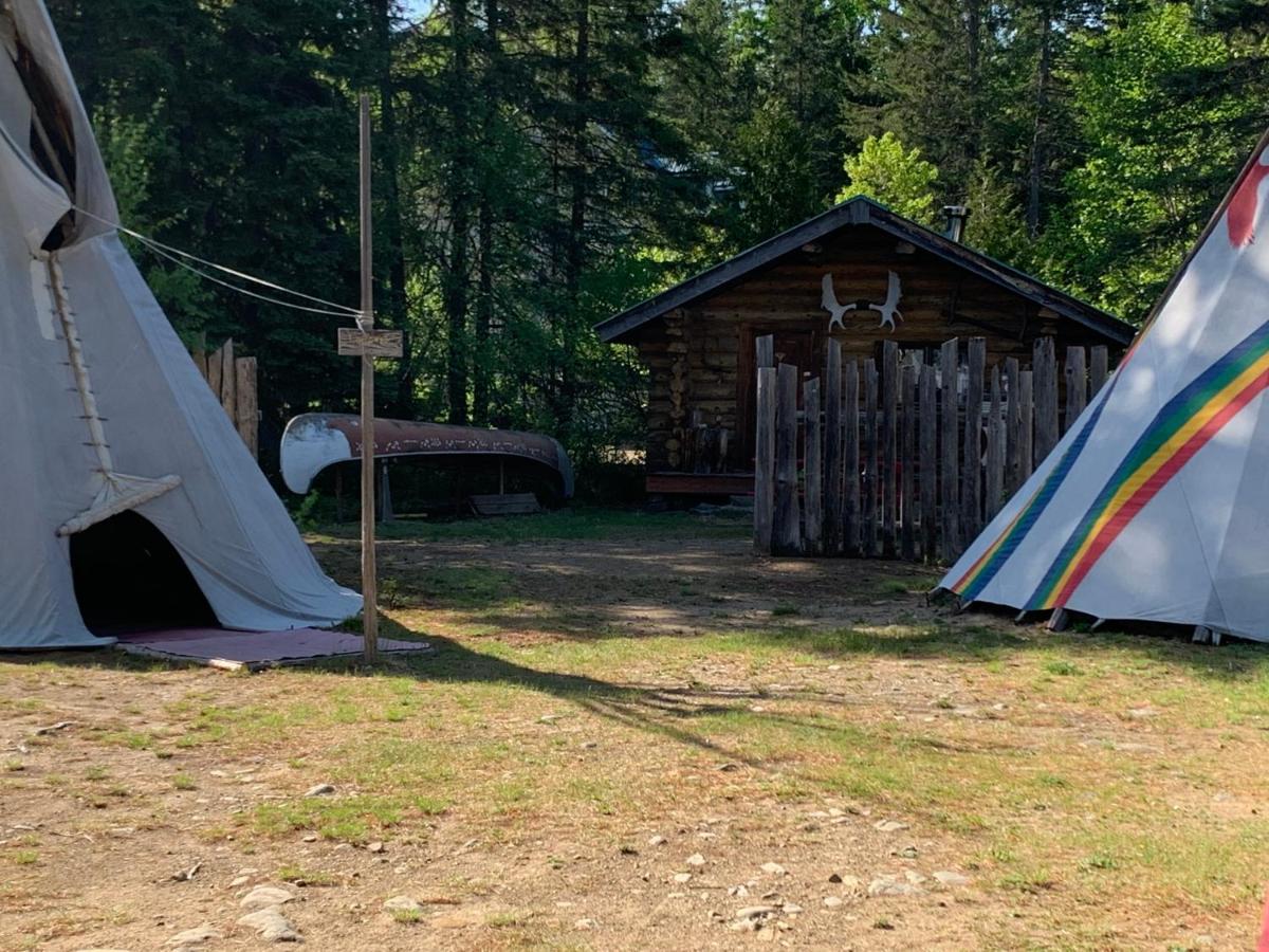 L'Auberge Refuge Du Trappeur Saint-Mathieu-du-Parc Eksteriør billede